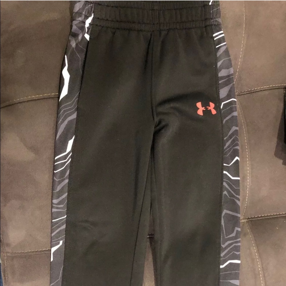 Under Armour size 4t pants
